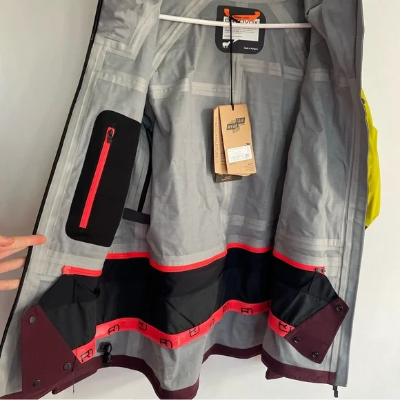 NWT Ortovox Women 3L Gaurdian Shell Jacket Dark Wine Green Outdoors Merino L - Picture 10 of 15